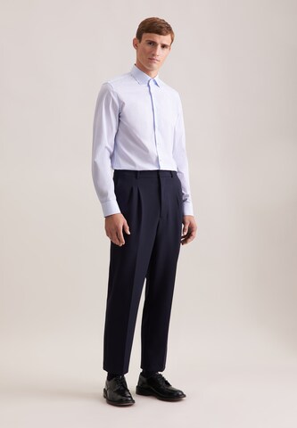 Coupe slim Chemise business 'Schwarze Rose' SEIDENSTICKER en violet
