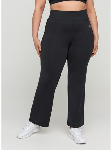 Pantaloni sportivi 'Abasic' di Active by Zizzi in nero