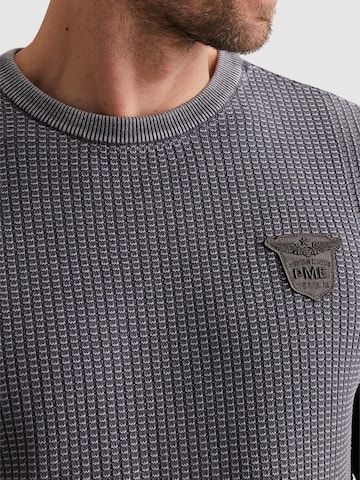 Pullover 'Pullover with garment-dye wash and ribbed collar' di PME Legend in grigio