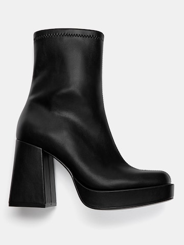 Pull&Bear Ankle Boots in Black