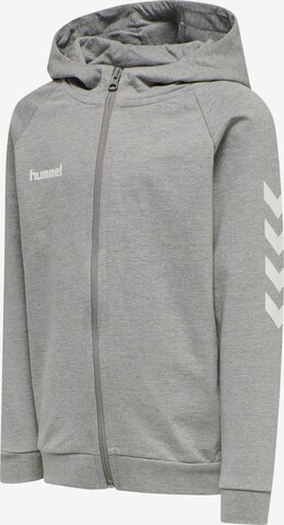 Hummel Sportsweatjacke in Grau