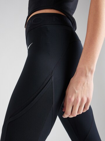 NIKE Skinny Sporthose 'NOVELTY' in Schwarz