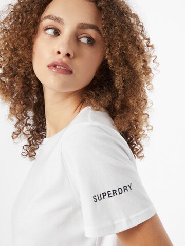 T-shirt fonctionnel 'Train Core' Superdry en blanc