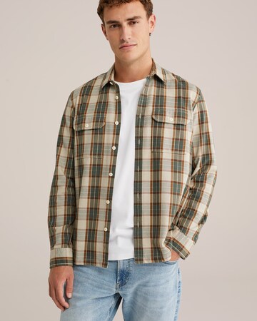 Coupe regular Chemise WE Fashion en vert : devant