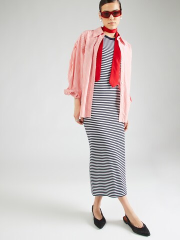 TOMMY HILFIGER Šaty – modrá