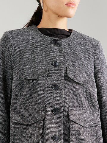 VERO MODA - Blazer en negro