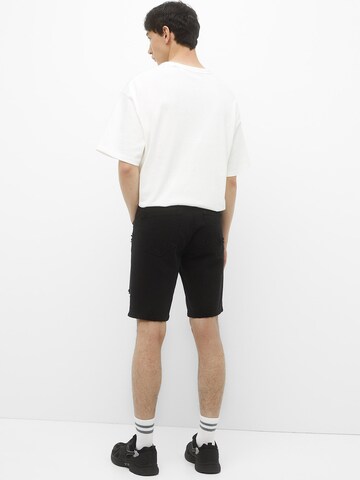 Pull&Bear Regular Farkut värissä musta