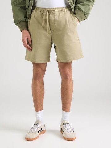 GAP Regular Byxa 'ESSENTIAL' i grön: framsida