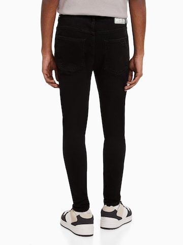 Bershka Slimfit Jeans in Zwart