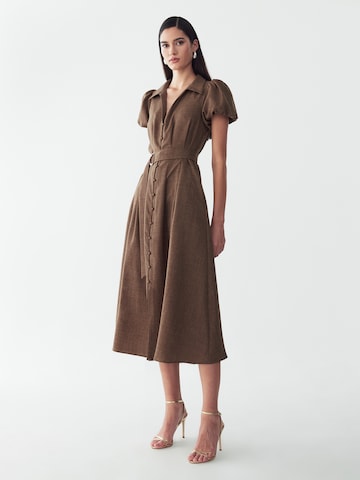Willa Jurk 'Eliza' in Bruin