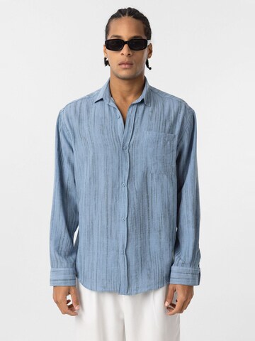 Dandalo Comfort fit Button Up Shirt in Blue: front
