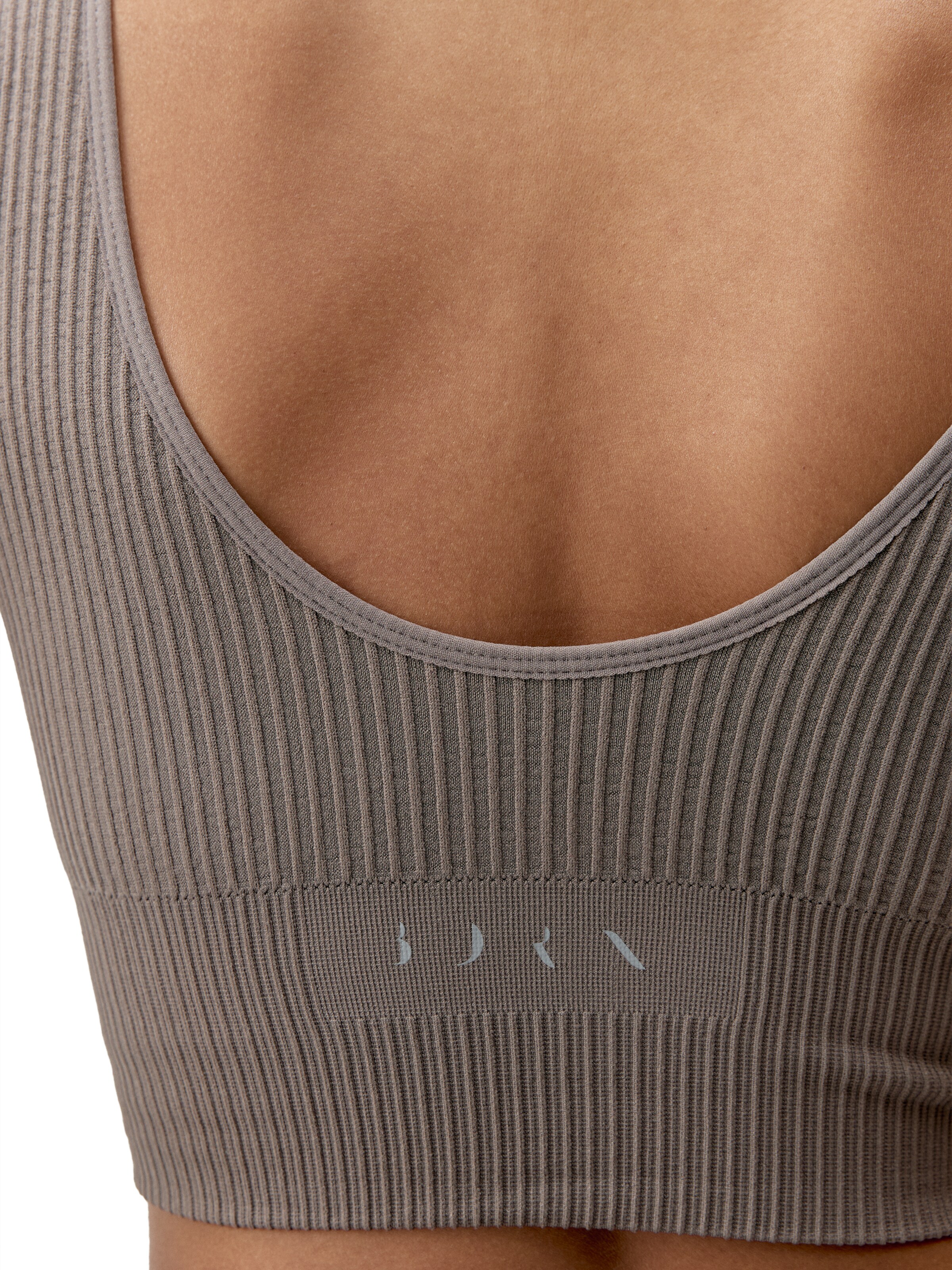 Born Living Yoga Sports top in Beige