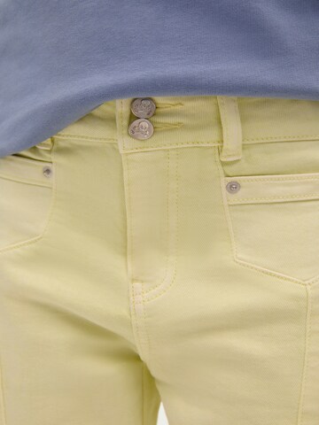 Scalpers Flared Jeans in Yellow