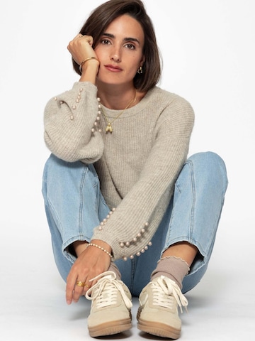 SASSYCLASSY Sweater in Beige