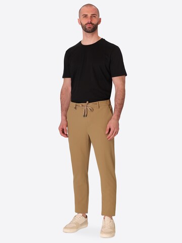 Regular Pantalon chino Distretto12 en marron
