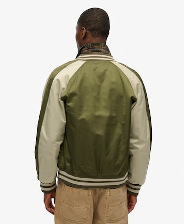 Veste mi-saison Superdry en vert