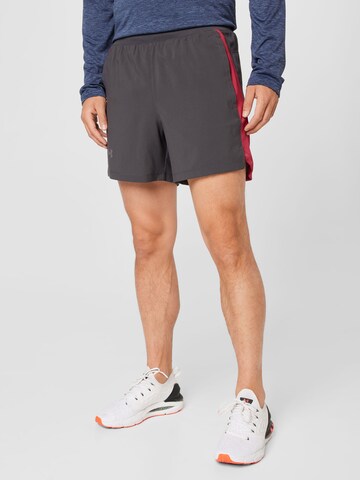 UNDER ARMOUR Regular Sportbroek 'Launch' in Grijs: voorkant