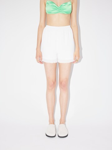 Loosefit Pantalon 'Leonore' LeGer by Lena Gercke en blanc : devant