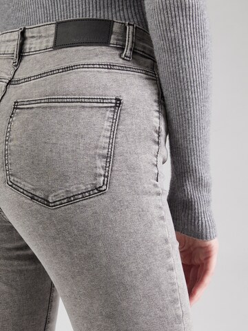 Noisy may Flared Jeans 'NMSALLIE' in Grey