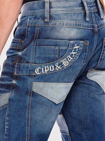 Coupe slim Jean CIPO & BAXX en bleu