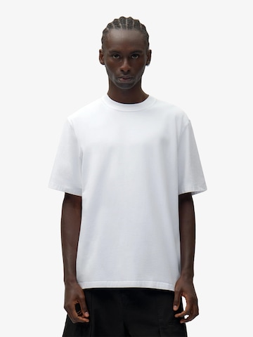 Maglietta di ARTE ANTWERP in bianco: frontale