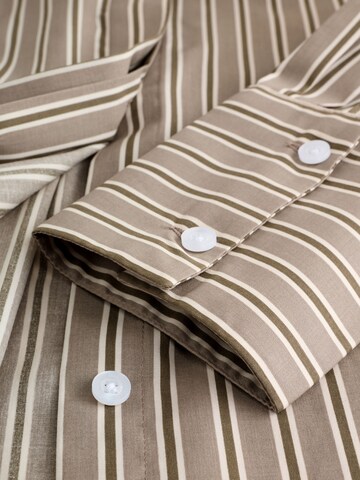 Next Bluse 'Essential' in Braun