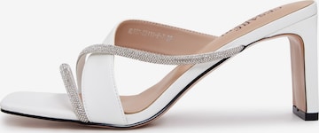 CESARE GASPARI Sandals in White: front