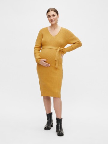 MAMALICIOUS Knitted dress 'Lina' in Yellow