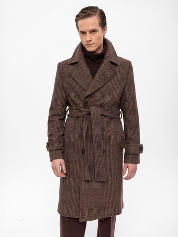 Manteau mi-saison Antioch en marron : devant