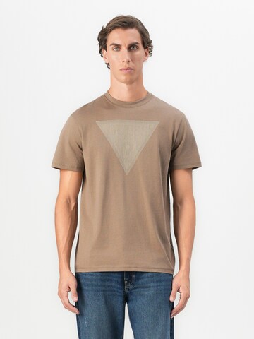 Maglietta di GUESS in marrone: frontale