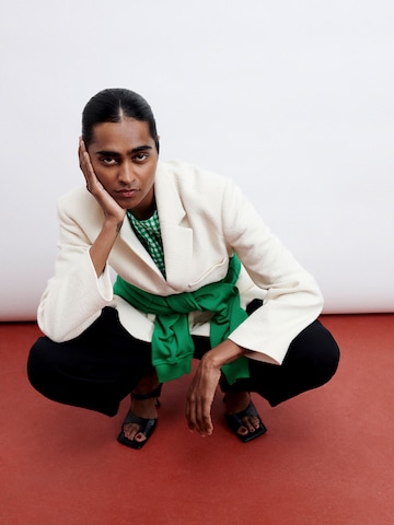 EDITED Μπλέιζερ 'Arwen' σε μπεζ