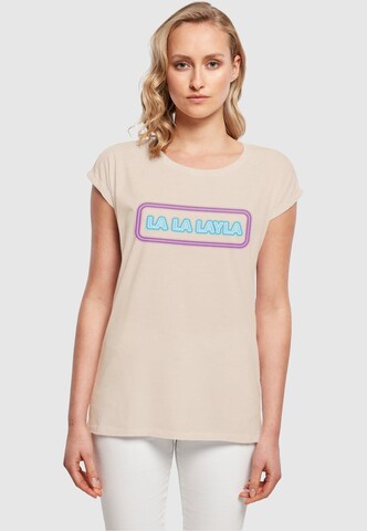 T-shirt 'La La Layla' Merchcode en beige : devant