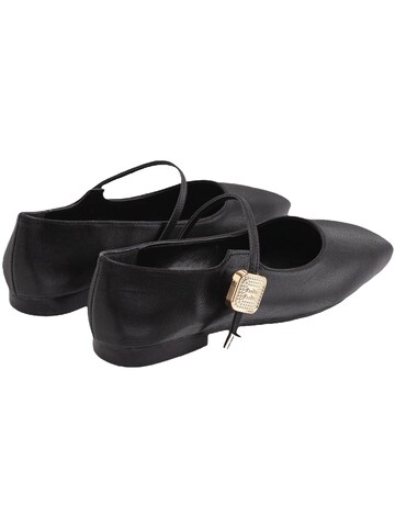 Limoya Strap ballerina in Black