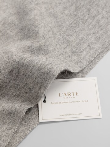 L'Arte Milano Shawl in Grey