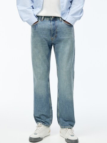 Pull&Bear Regular Jeans i blå: framsida