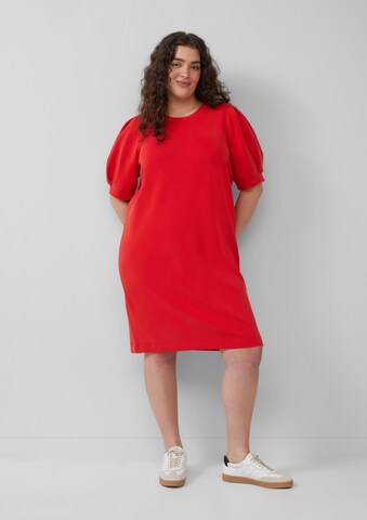 Robe s.Oliver en rouge : devant