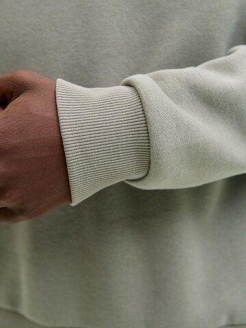 JACK & JONES Свитшот 'JJEBRADLEY' в Зеленый