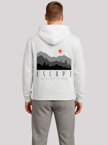 Sweat-shirt 'Escape Discover the World Forest Landscape' F4NT4STIC en blanc
