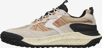 Voile blanche Platform trainers 'CLUB ACT 2 M.' in Beige: front
