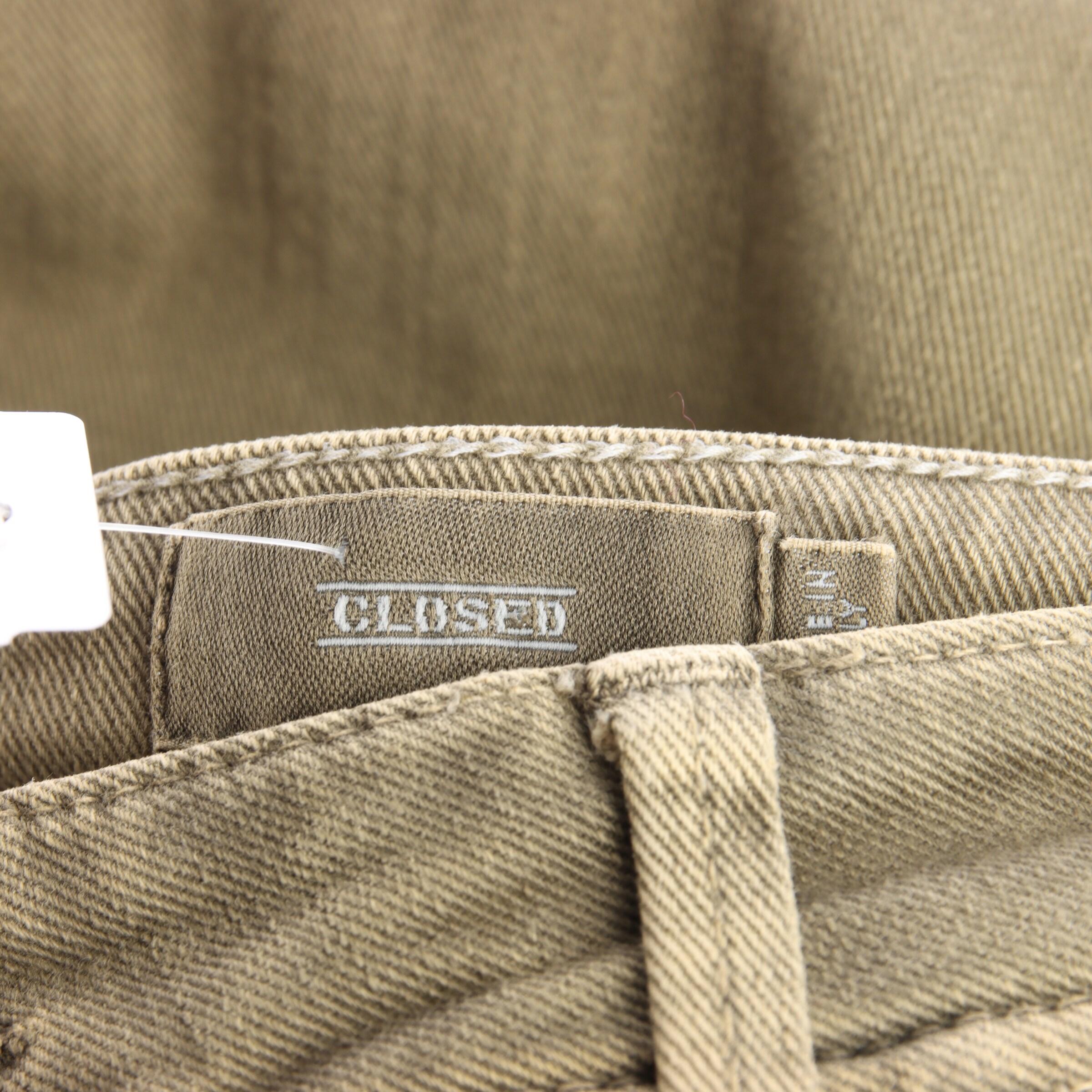 Closed Jeans in 50 in Brown