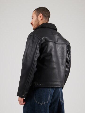 Veste mi-saison Abercrombie & Fitch en noir