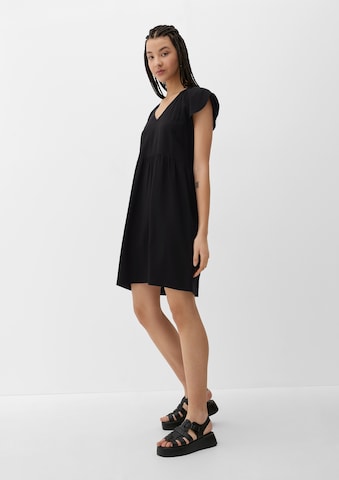 Rochie de la QS pe negru