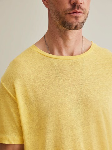 DAN FOX APPAREL - Camisa 'Dian' em amarelo