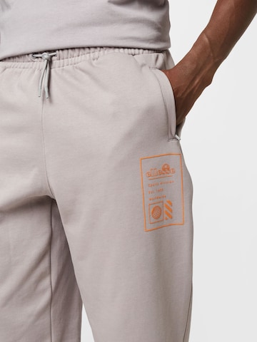 ELLESSE Дънки Tapered Leg Панталон в сиво