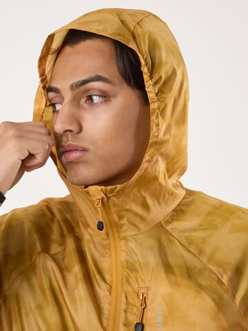 SWEDEMOUNT Athletic Jacket in Yellow