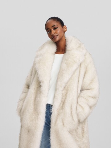 Bershka Mantel in Beige