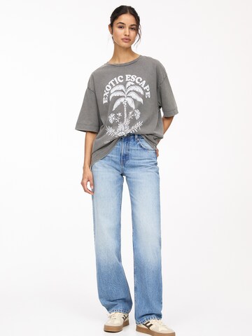 Pull&Bear Shirt in Grey