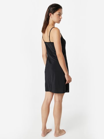 Robe d’été 'Nena' SAINT TROPEZ en noir