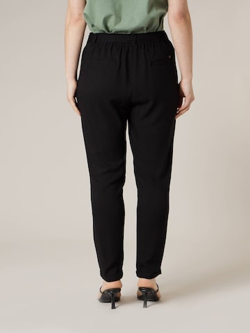 Effilé Pantalon 'Elida' Deeluxe en noir