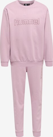 Hummel Sweatsuit in Pink: front